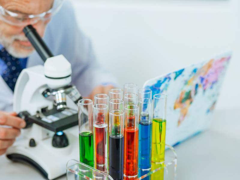 LYCEE PRIVE AVEC SPECIALITE PHYSIQUE CHIMIE